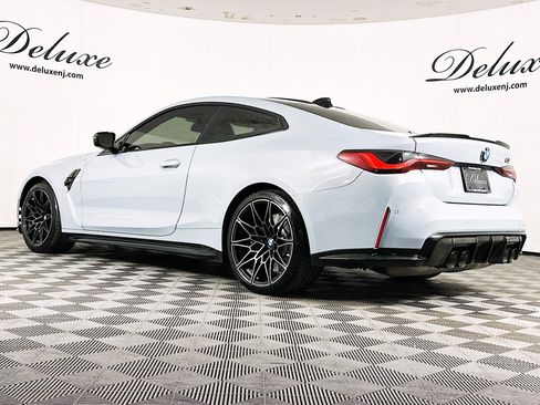 Used 2022 BMW M4 Competition w/ M Carbon Exterior Package image 4