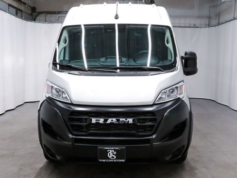 Used 2023 RAM ProMaster 2500 FWD image 2