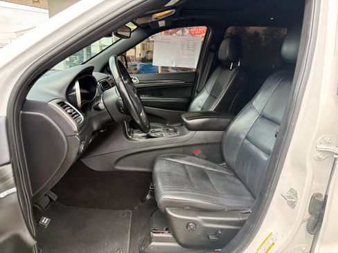 Used 2020 Jeep Grand Cherokee Limited w/ Premium Lighting Group image 21