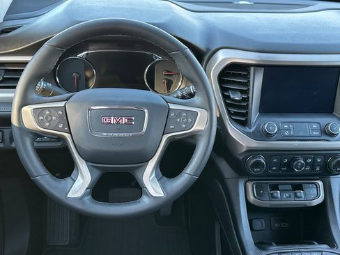 Used 2023 GMC Acadia Denali w/ Denali Ultimate Package image 17