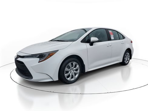 New 2026 Toyota Corolla LE image 3