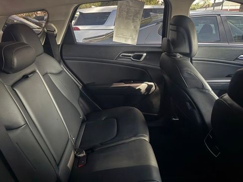 Certified 2023 Kia Sportage EX image 6