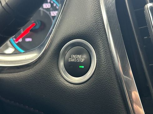 Used 2023 Chevrolet Traverse RS w/ LPO, Floor Liner Package image 23