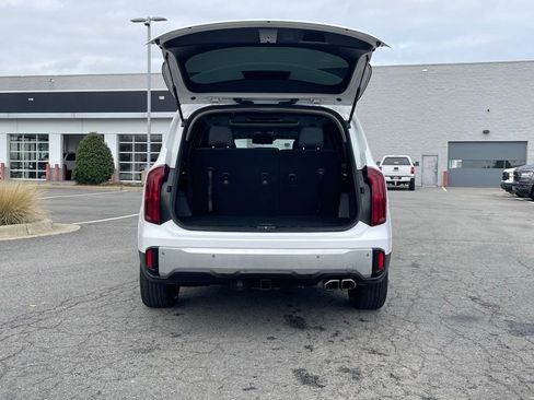 Used 2024 Kia Telluride S w/ S Sunroof Package image 6