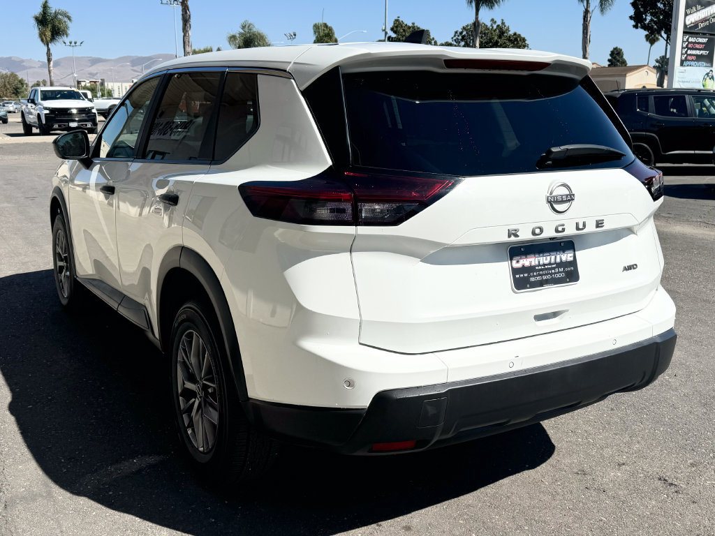 Used 2024 Nissan Rogue S AWD/4WD image 7