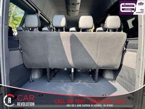 Used 2024 Mercedes-Benz Sprinter 2500 image 7