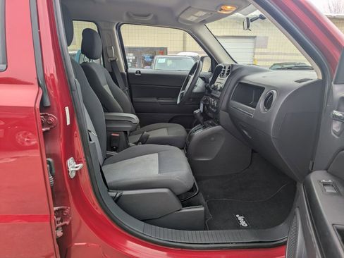 Used 2010 Jeep Patriot Sport image 16