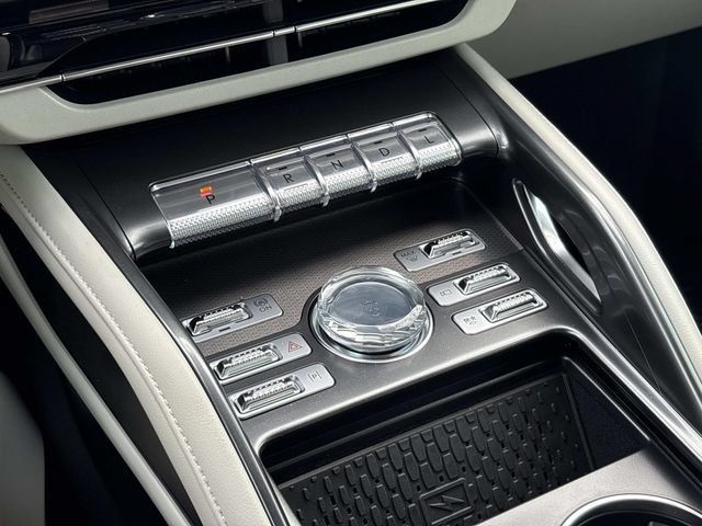 New 2026 Lincoln Nautilus Premier AWD/4WD image 27