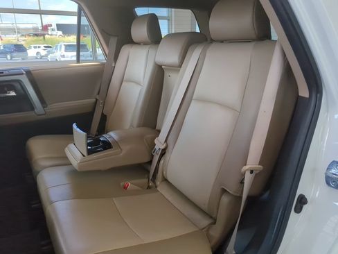 Used 2021 Toyota 4Runner SR5 Premium w/ Moonroof Package AWD/4WD image 12