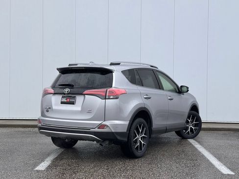 Used 2018 Toyota RAV4 SE w/ Power Extra Value Package AWD/4WD image 6