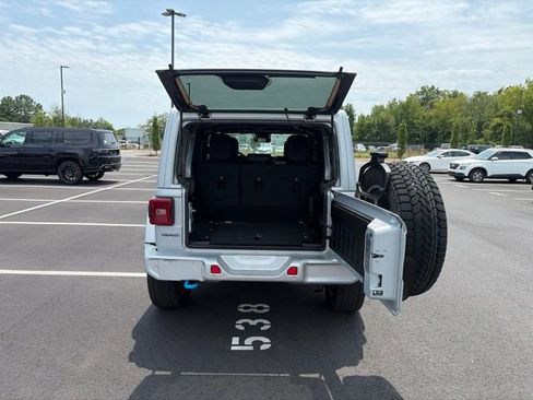 Used 2024 Jeep Wrangler High Altitude AWD/4WD image 14