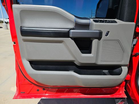 Used 2018 Ford F150 XLT w/ Equipment Group 302A Luxury image 11