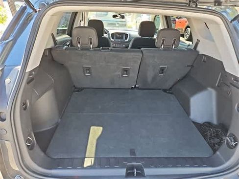 Used 2019 GMC Terrain SLE image 31