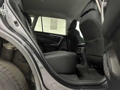 Used 2024 Toyota RAV4 LE image 21