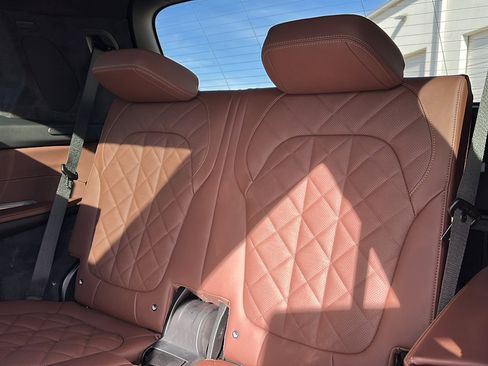 New 2026 BMW X7 xDrive40i w/ Premium Package image 18