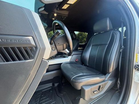 Used 2022 Ford F250 Lariat w/ Tremor Off-Road Package AWD/4WD image 31