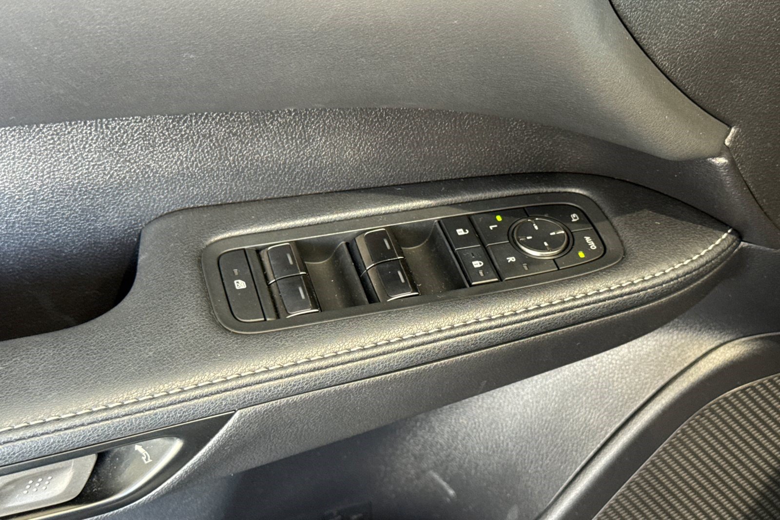 Used 2024 Lexus RX 350 Premium w/ Accessory Package (Z1) FWD image 13