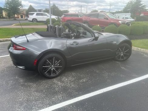 Used 2025 MAZDA MX-5 Miata Grand Touring RWD image 4