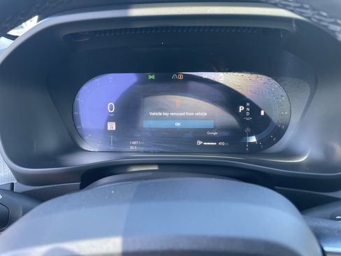 Used 2025 Volvo XC40 B5 Core image 50