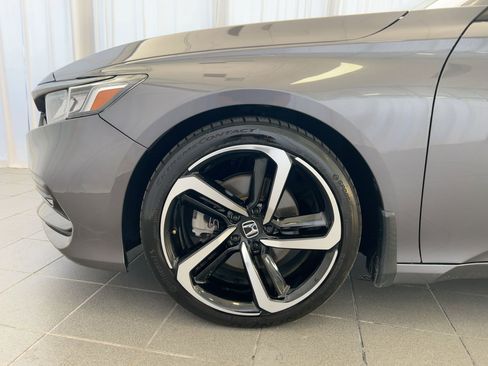 Used 2019 Honda Accord Sport image 12