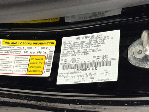 Used 2024 Ford Mustang Premium RWD image 34