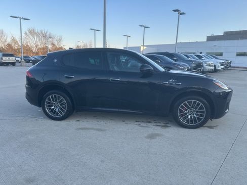 Used 2023 Maserati Grecale GT image 4