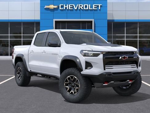 New 2026 Chevrolet Colorado ZR2 w/ Technology Package AWD/4WD image 7