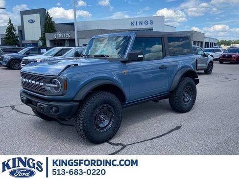 Used 2025 Ford Bronco Badlands w/ Sasquatch Package AWD/4WD image 1