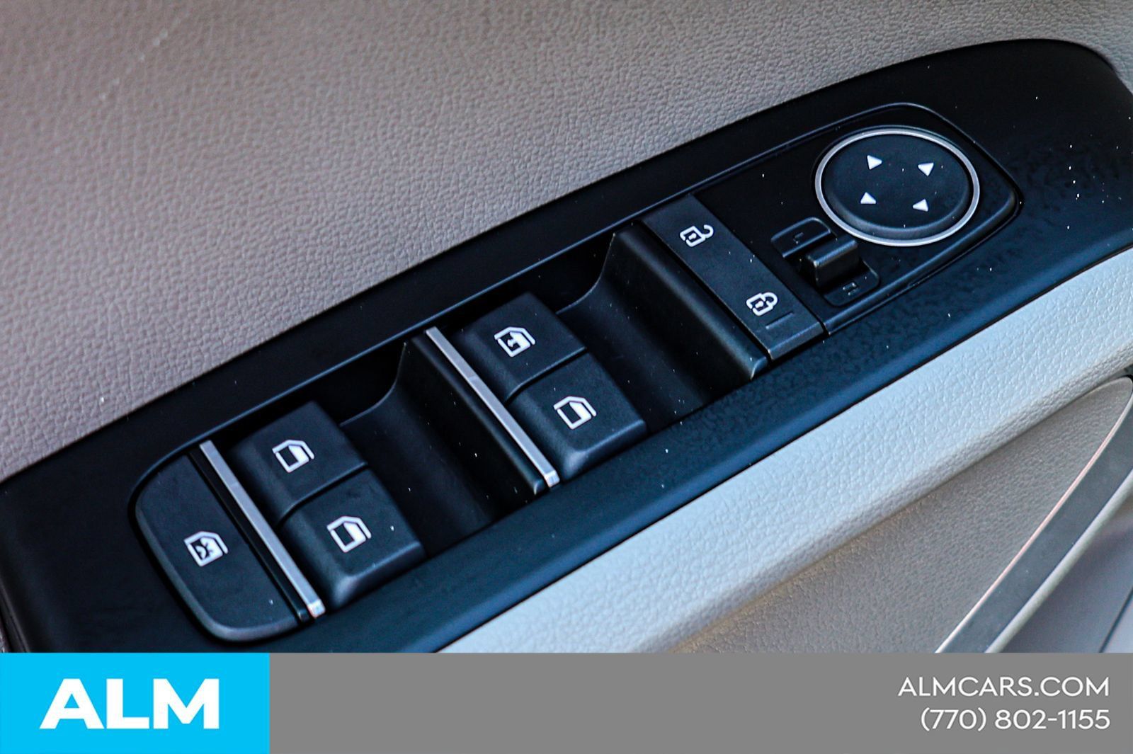 Used 2025 Kia Soul LX w/ LX Technology Package FWD image 36