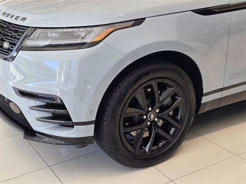 New 2026 Land Rover Range Rover Velar Dynamic SE image 8