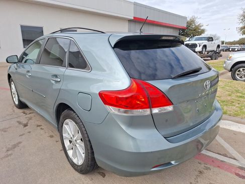 Used 2012 Toyota Venza XLE image 4