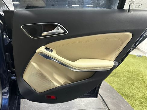 Used 2018 Mercedes-Benz CLA 250 4MATIC image 20