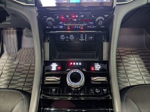 Used 2023 Jeep Grand Cherokee Trailhawk AWD/4WD image 23