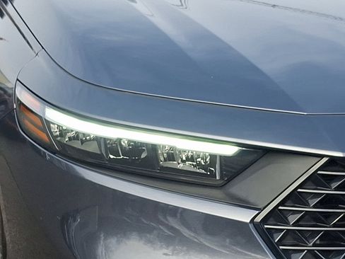 Certified 2023 Honda Accord EX image 9