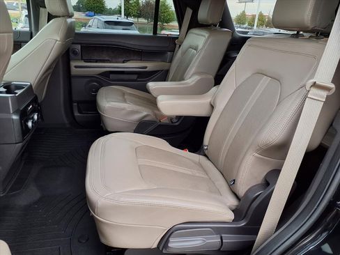 Used 2021 Ford Expedition Limited image 26