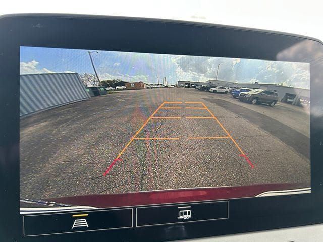 Used 2025 Chevrolet Blazer LT AWD/4WD image 27