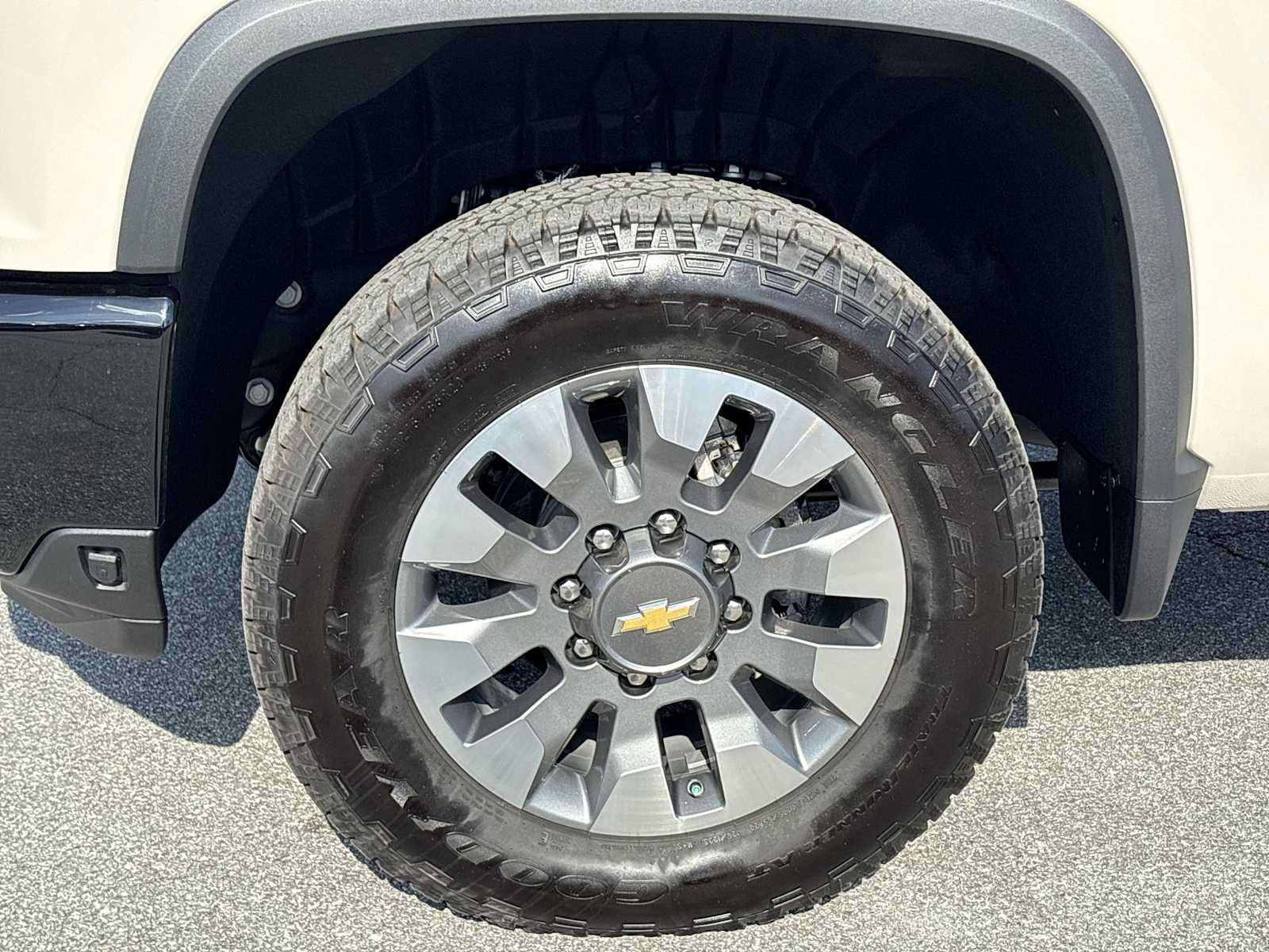 New 2026 Chevrolet Silverado 2500 Custom w/ Custom Value Package AWD/4WD image 31