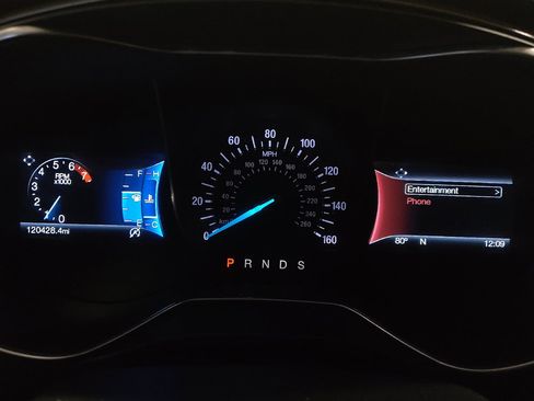 Used 2017 Ford Fusion SE w/ Fusion SE Technology Package image 23