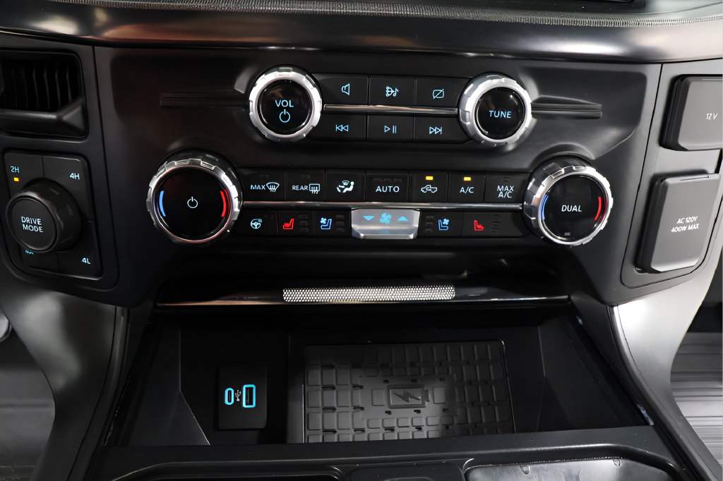 Used 2024 Ford F150 Lariat w/ Equipment Group 502A High AWD/4WD image 10