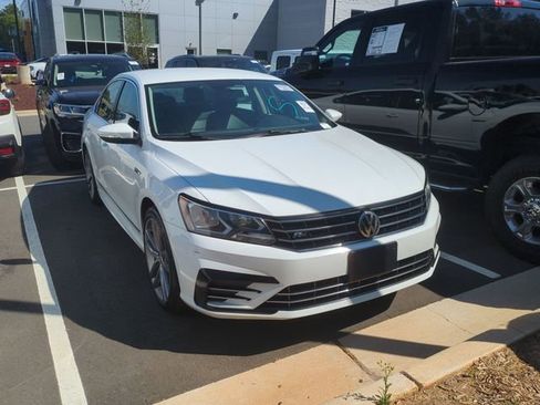 Used 2017 Volkswagen Passat 1.8T R-Line FWD image 6