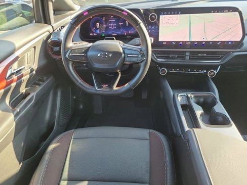 Used 2024 Chevrolet Equinox EV RS FWD image 14
