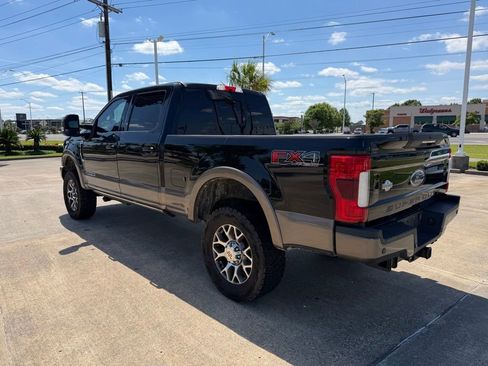 Used 2019 Ford F250 King Ranch w/ King Ranch Ultimate Package AWD/4WD image 3