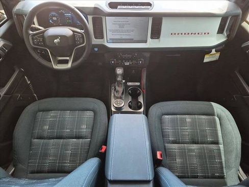 New 2026 Ford Bronco Heritage Edition AWD/4WD image 15
