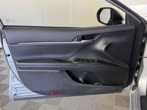Used 2022 Toyota Camry SE FWD image 20