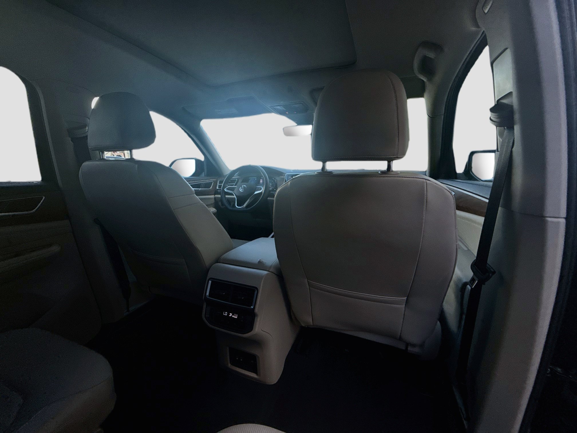Certified 2024 Volkswagen Atlas SE FWD image 29