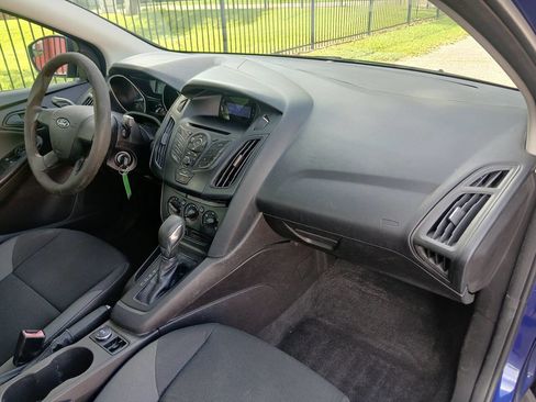 Used 2012 Ford Focus S FWD image 13