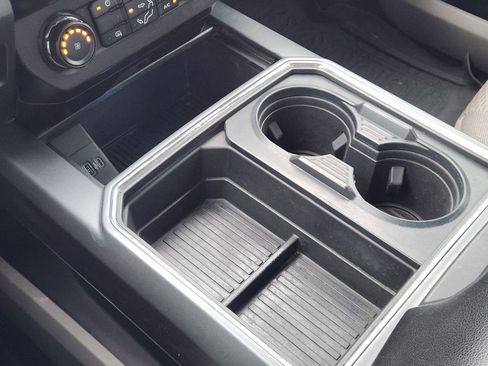 Used 2021 Ford F250 XLT w/ FX4 Off-Road Package image 19