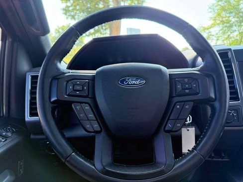 Used 2019 Ford F150 XLT w/ Equipment Group 302A Luxury AWD/4WD image 18