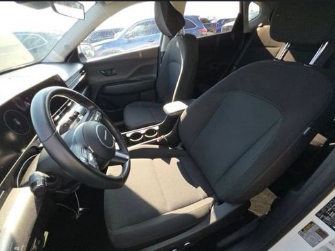 Certified 2025 Hyundai Kona SEL FWD image 13