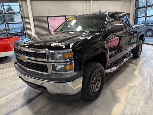 Used 2014 Chevrolet Silverado 1500 W/T w/ Trailering Package image 3